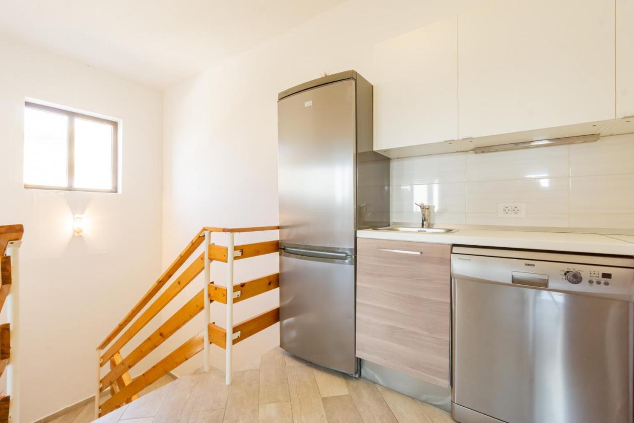 Appartamento Kob Orog Good Location With Sea Views And Modern Decor Metajna Esterno foto
