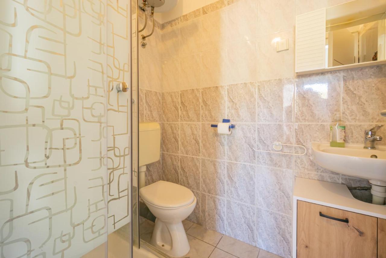 Appartamento Kob Orog Good Location With Sea Views And Modern Decor Metajna Esterno foto